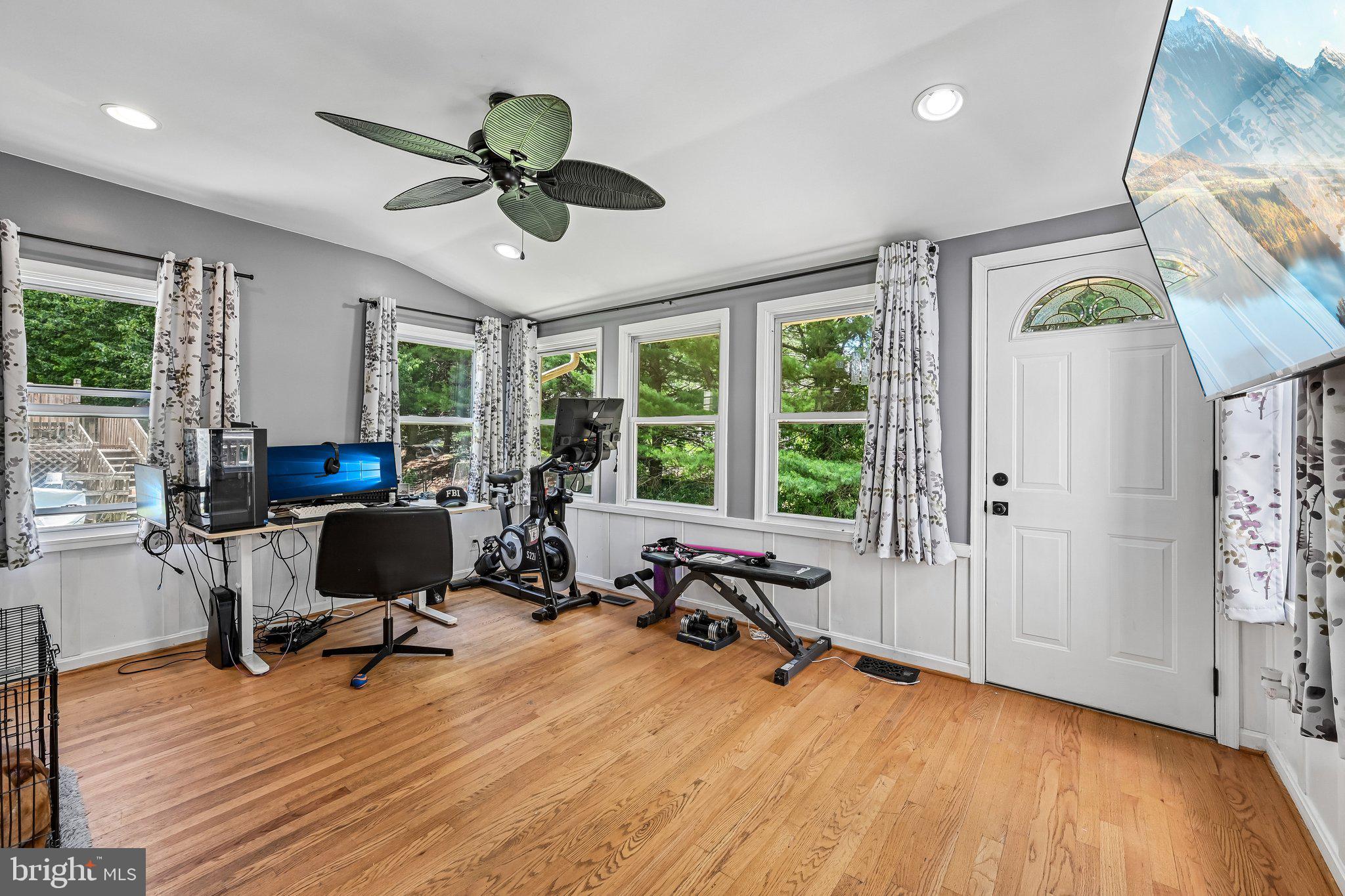 FOXBOROUGH FARMS - Residential