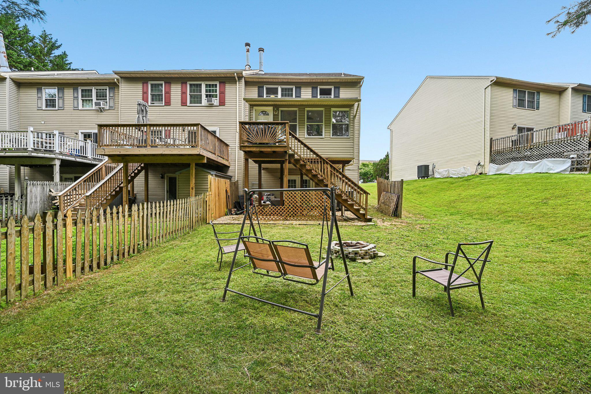 FOXBOROUGH FARMS - Residential