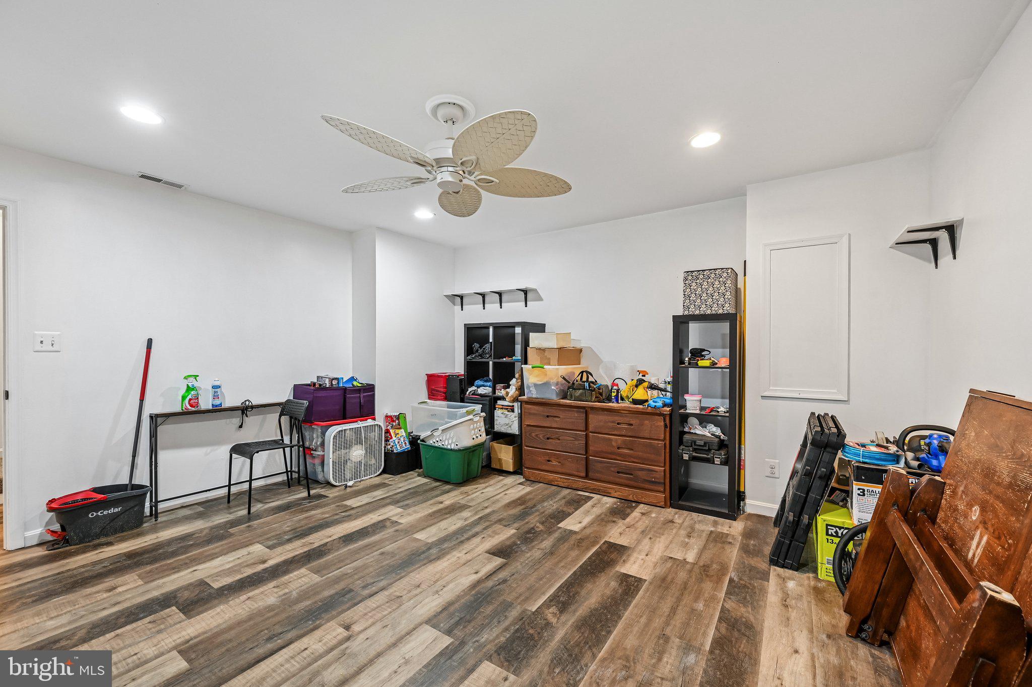 FOXBOROUGH FARMS - Residential
