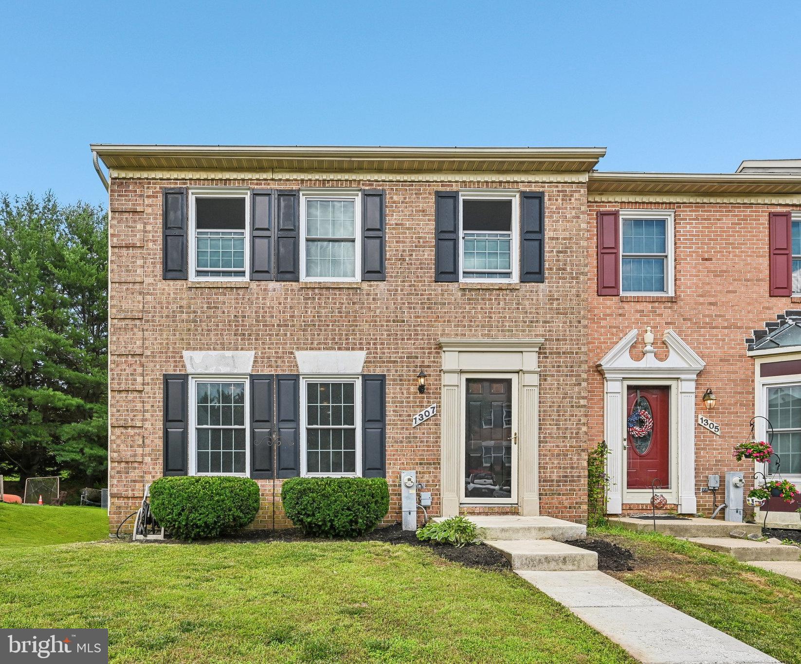 FOXBOROUGH FARMS - Residential