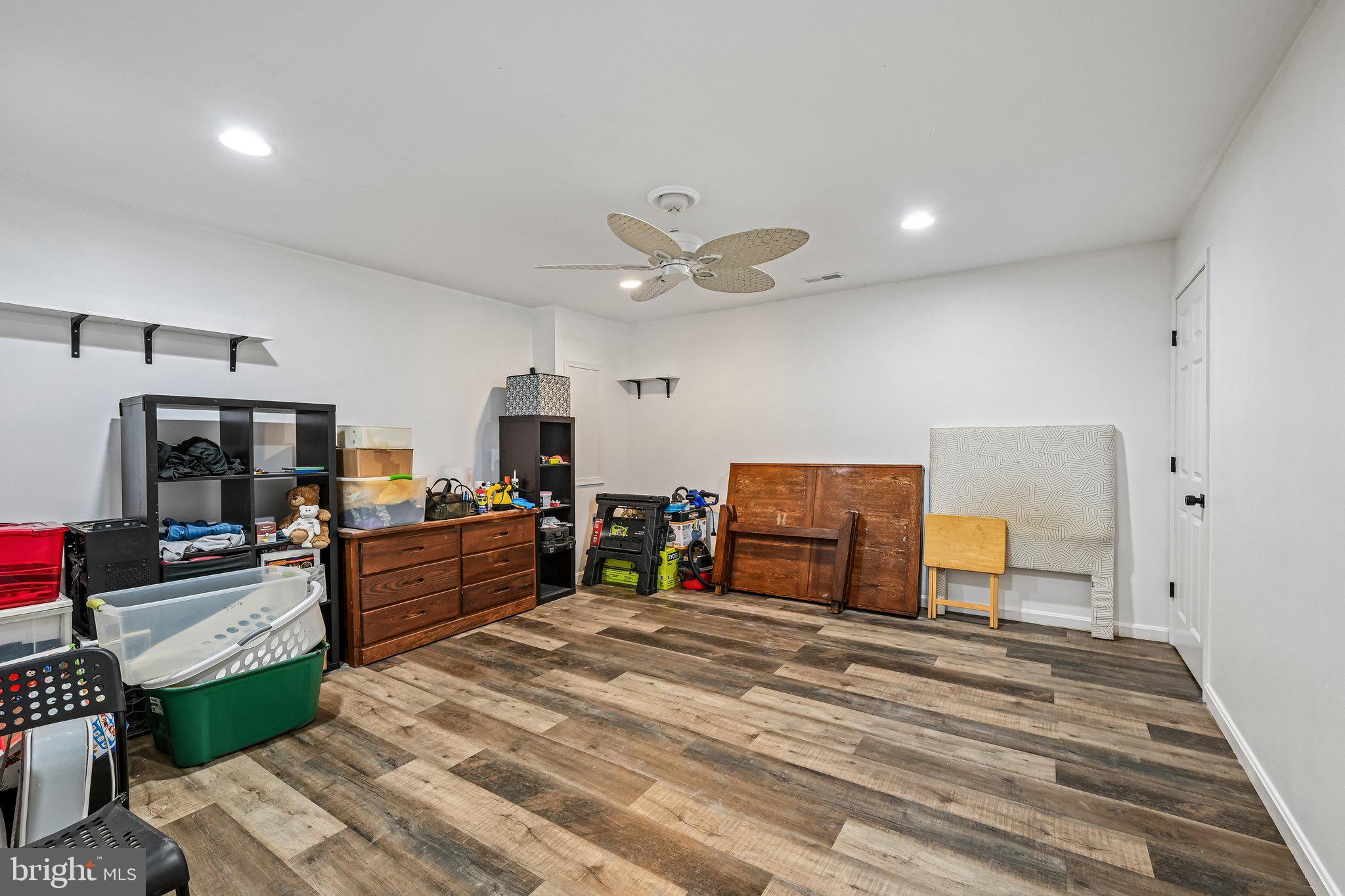 FOXBOROUGH FARMS - Residential