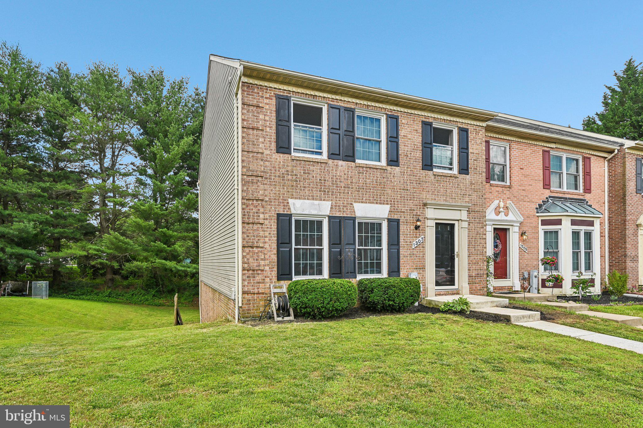 FOXBOROUGH FARMS - Residential