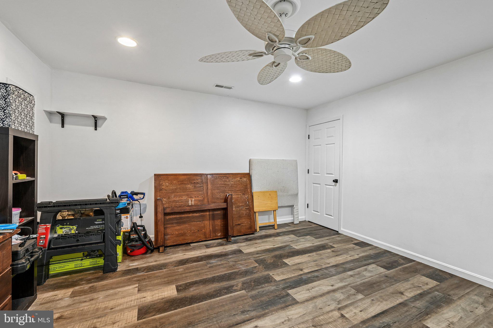 FOXBOROUGH FARMS - Residential