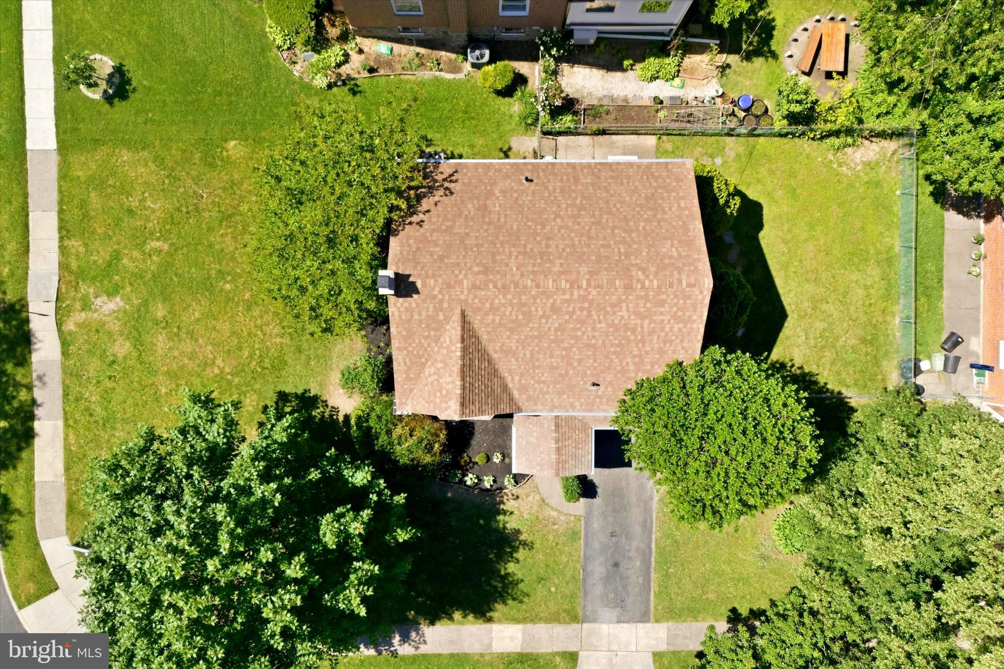 WOODMERE - Residential