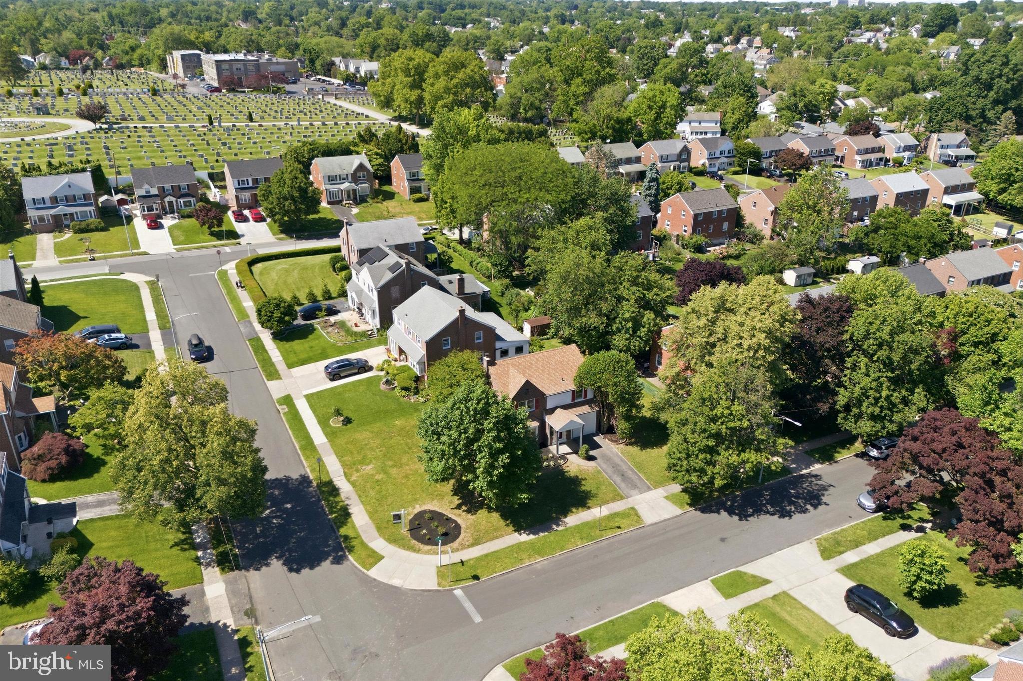 WOODMERE - Residential
