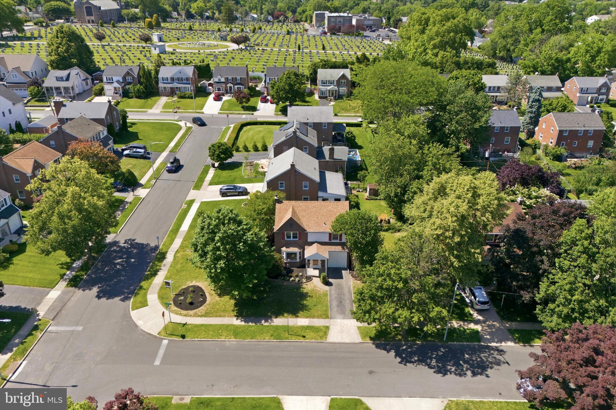 WOODMERE - Residential