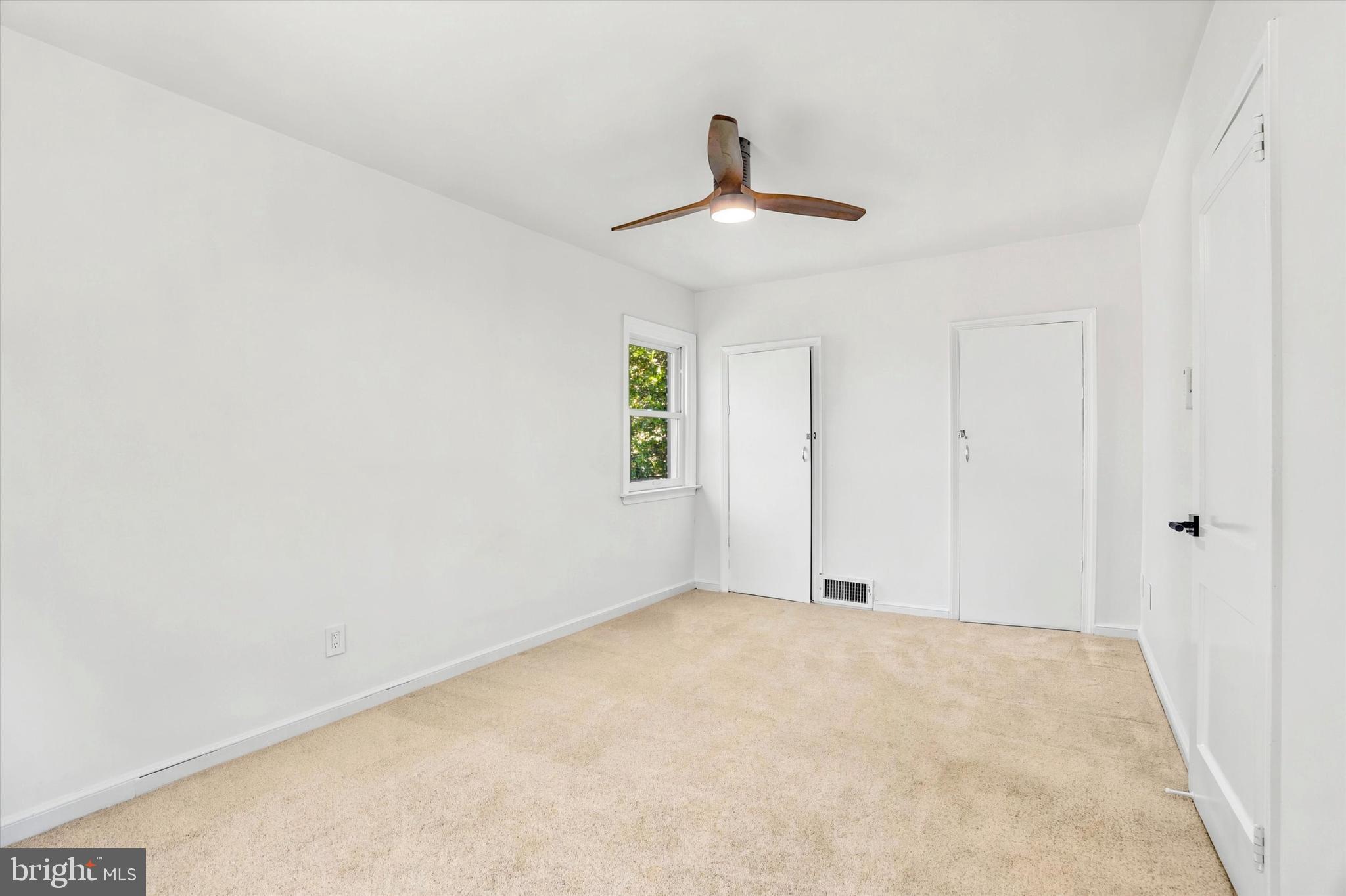 WOODMERE - Residential