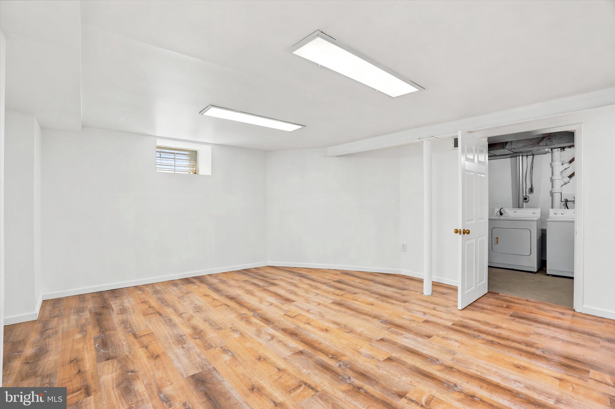 WOODMERE - Residential