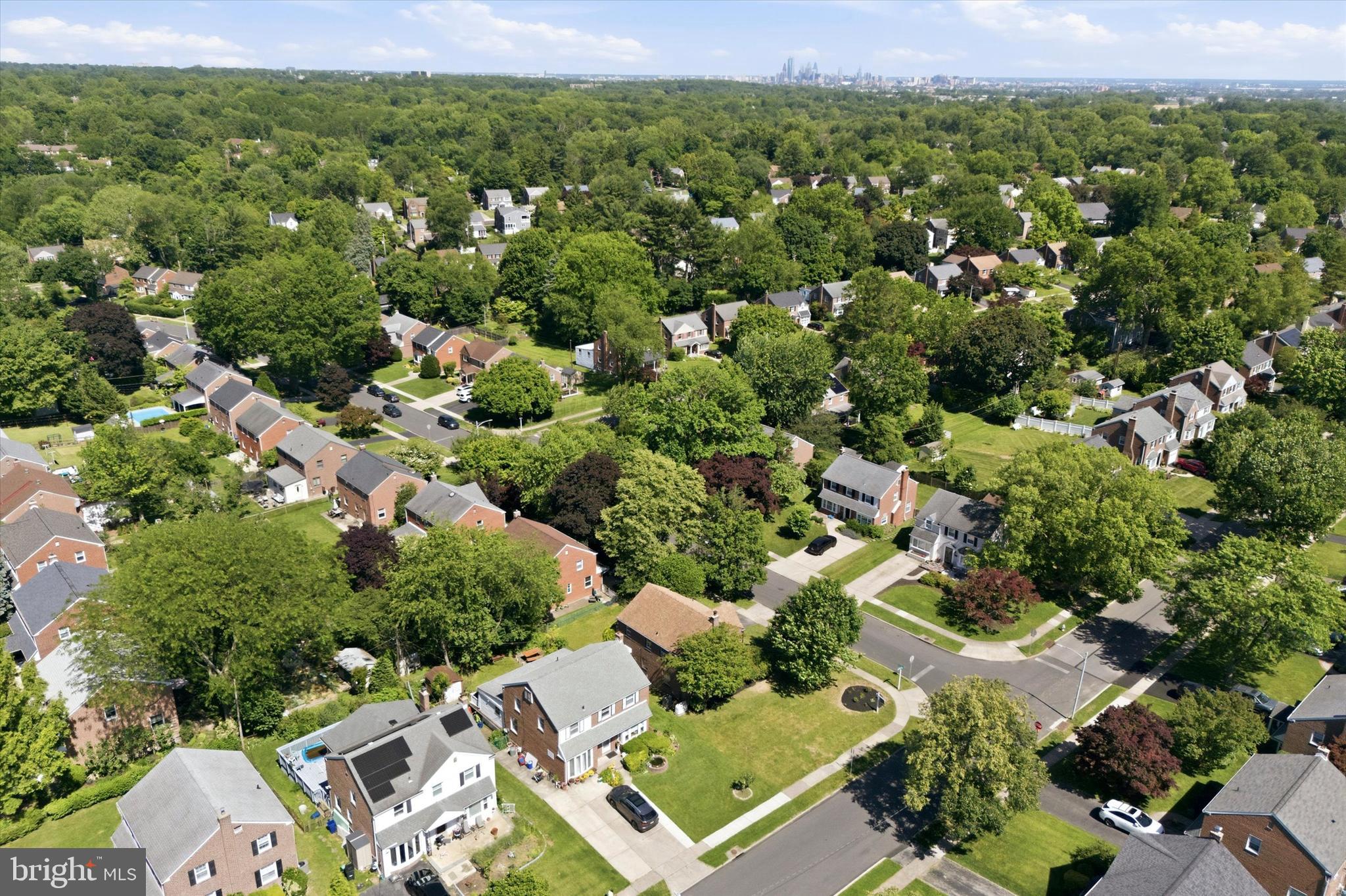 WOODMERE - Residential
