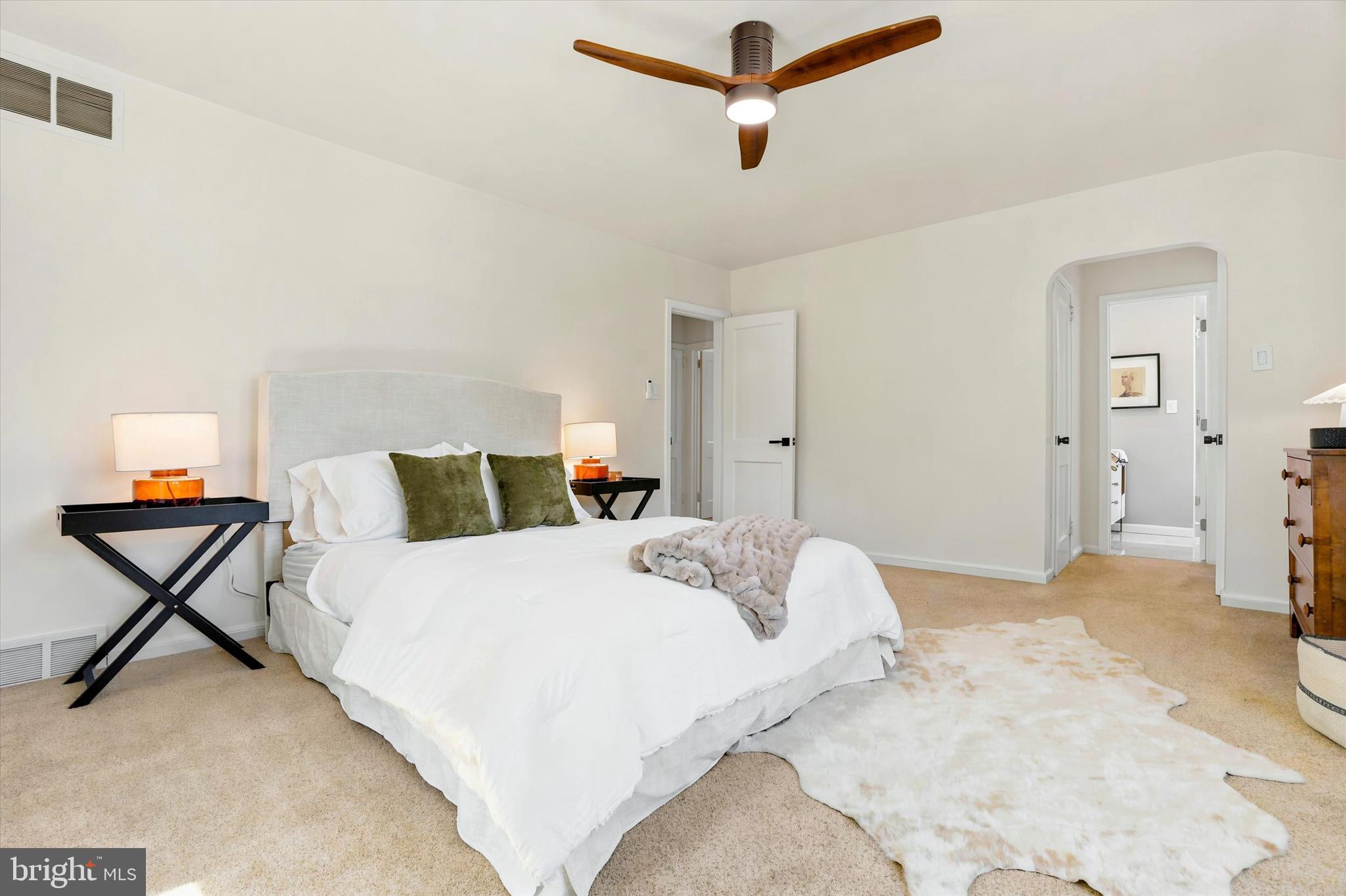 WOODMERE - Residential