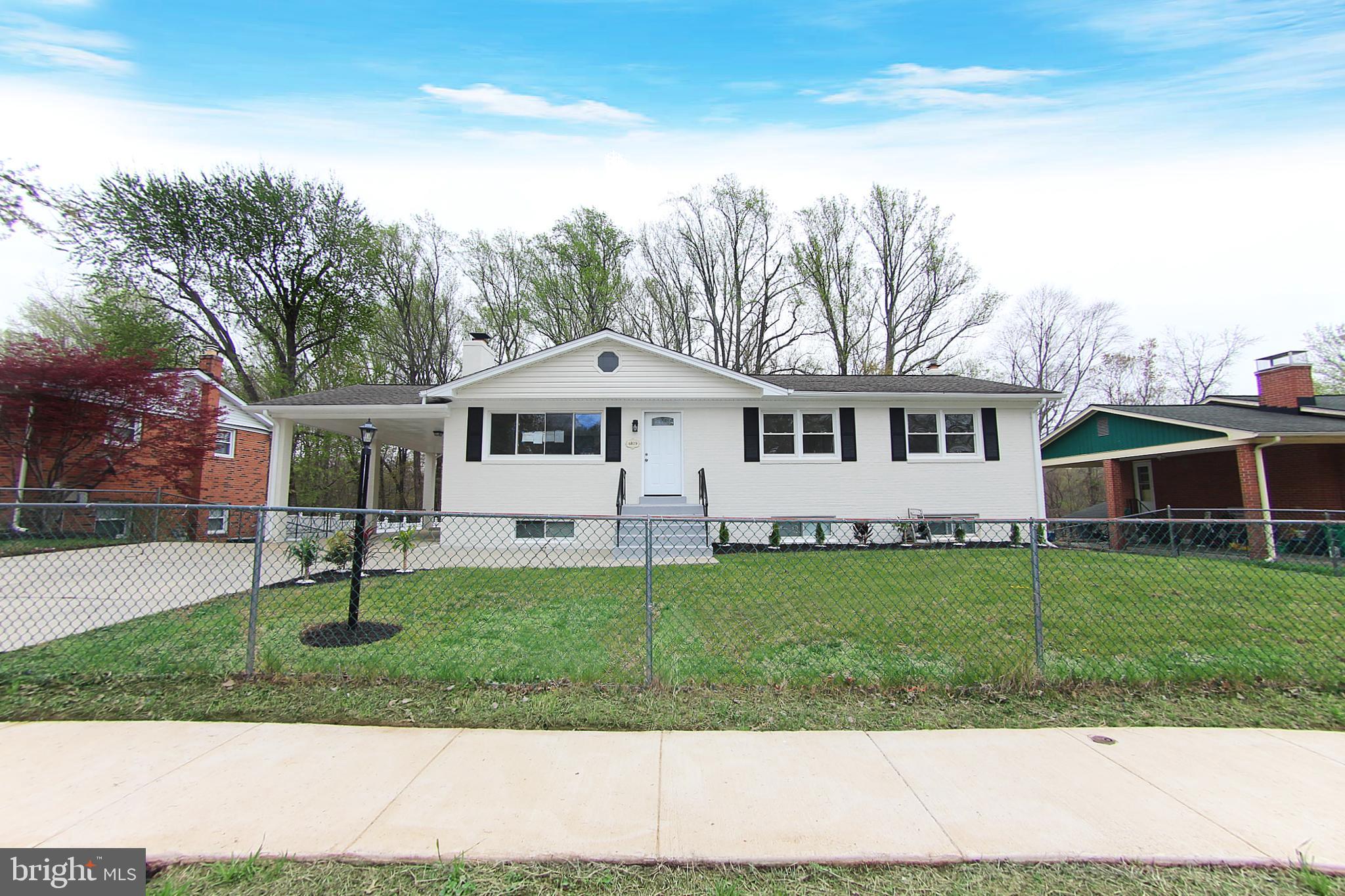 CRESTVIEW MANOR - Residential