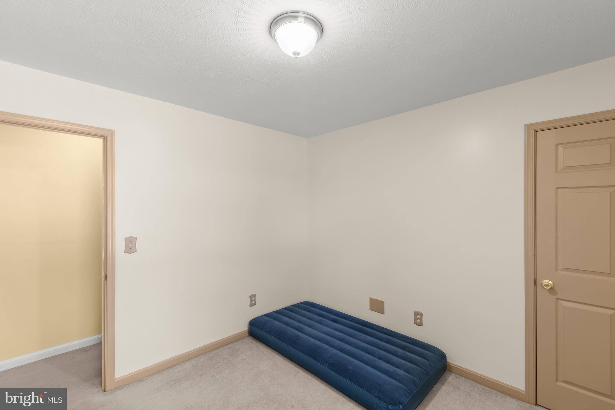 SHAWNEELAND - Residential