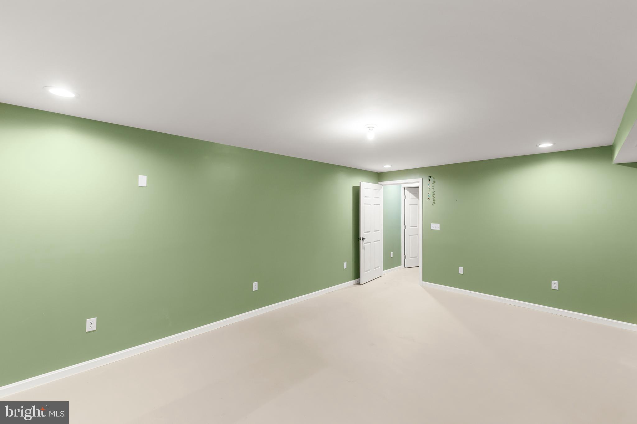 SHAWNEELAND - Residential