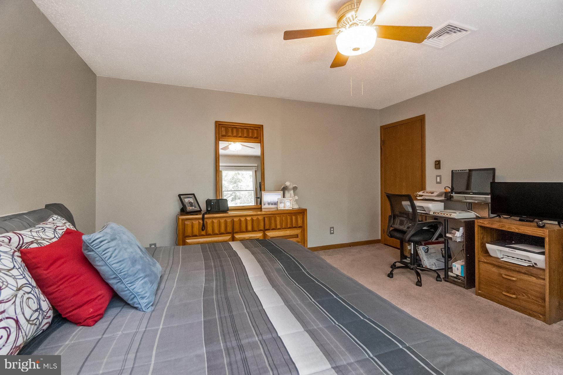 BELTZVILLE LAKE HGTS - Residential