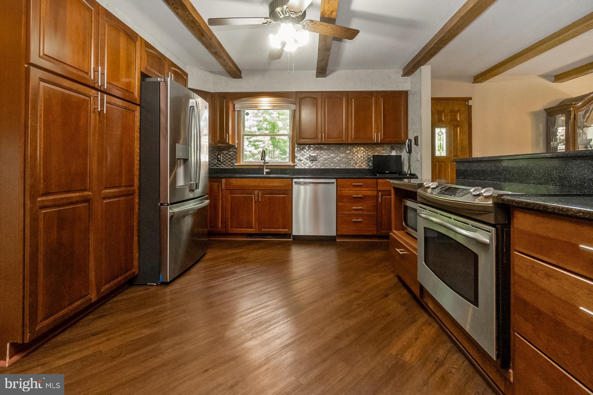 BELTZVILLE LAKE HGTS - Residential