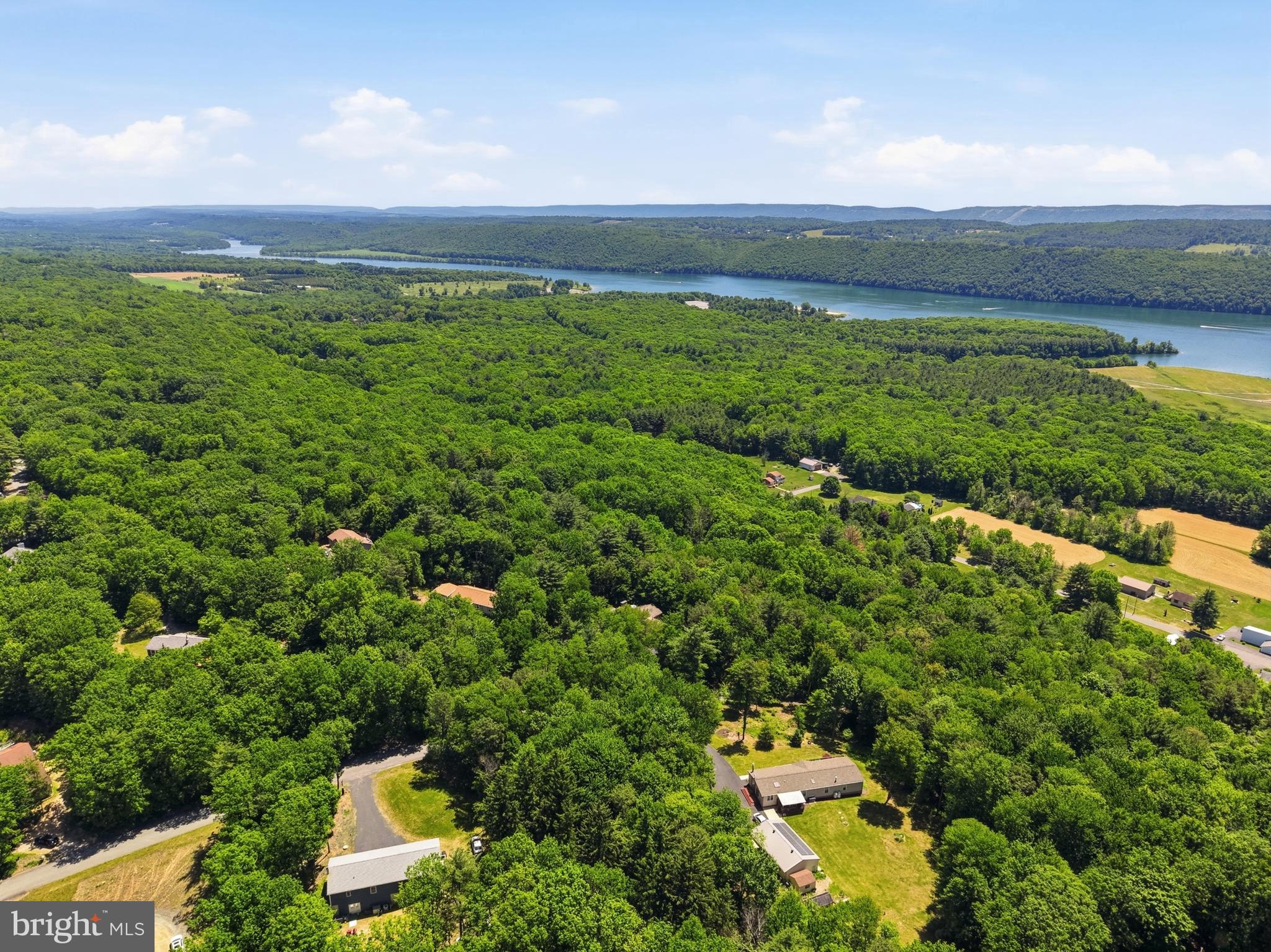 BELTZVILLE LAKE HGTS - Residential