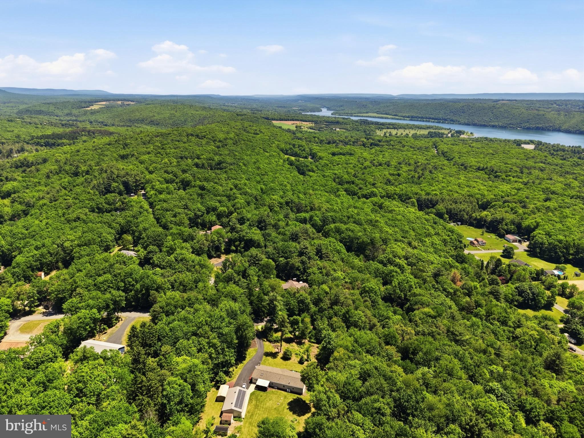 BELTZVILLE LAKE HGTS - Residential