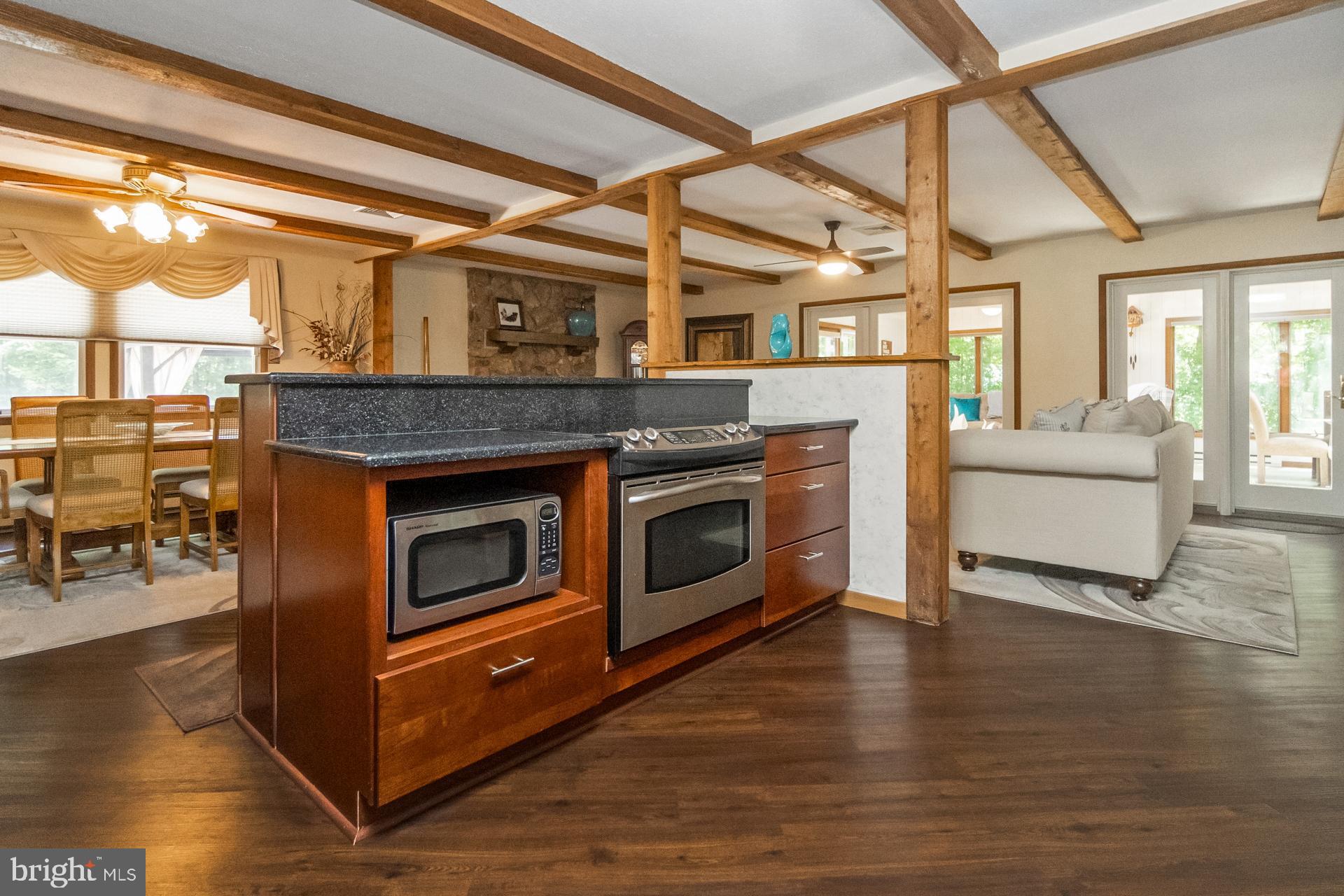 BELTZVILLE LAKE HGTS - Residential