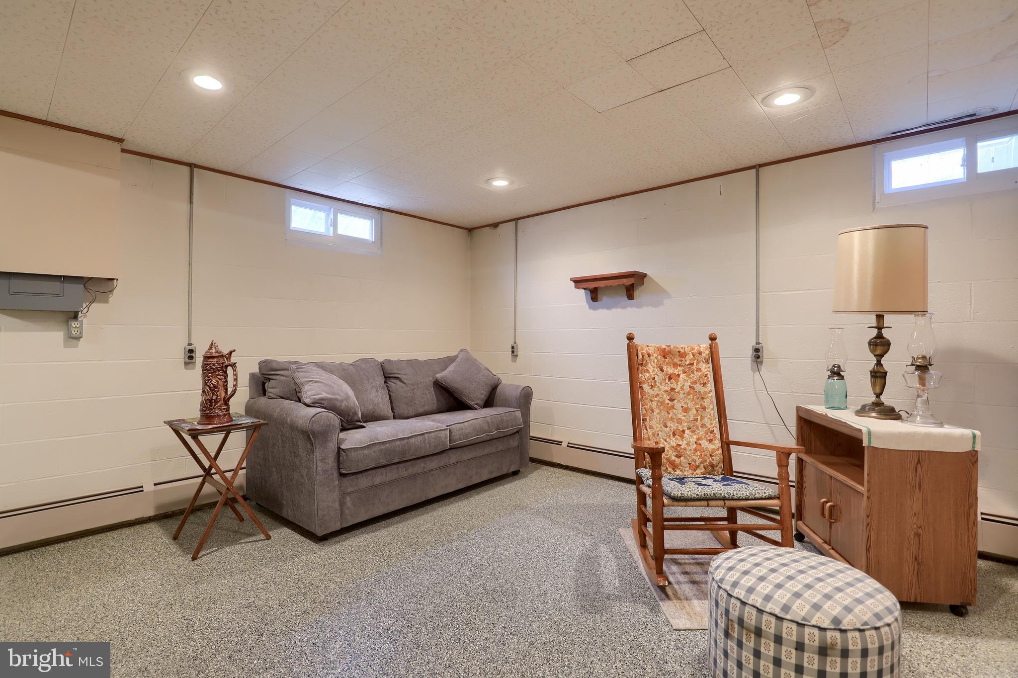DERRY TOWNSHIP - Residential