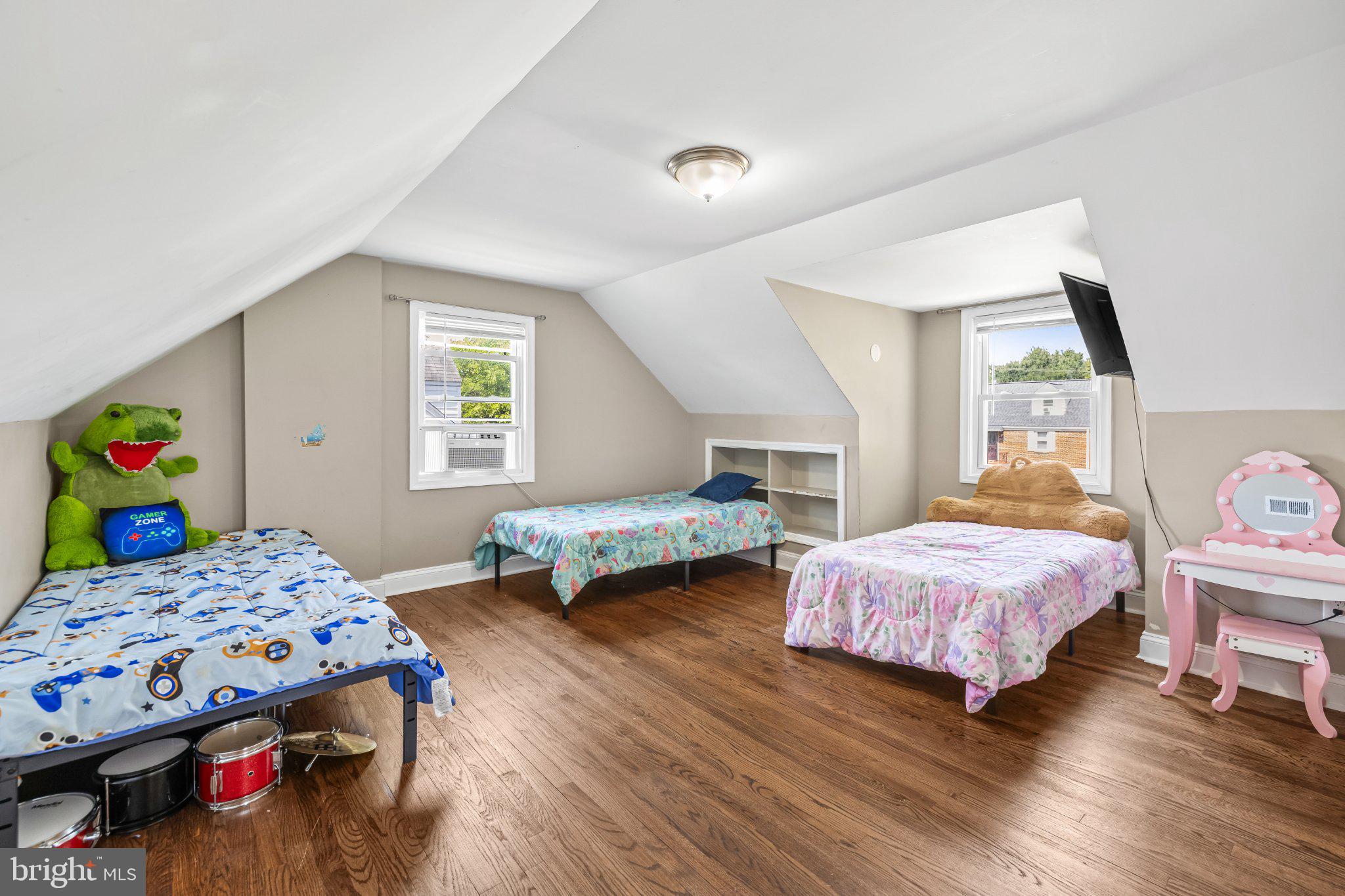 MILFORD GARDENS - Residential