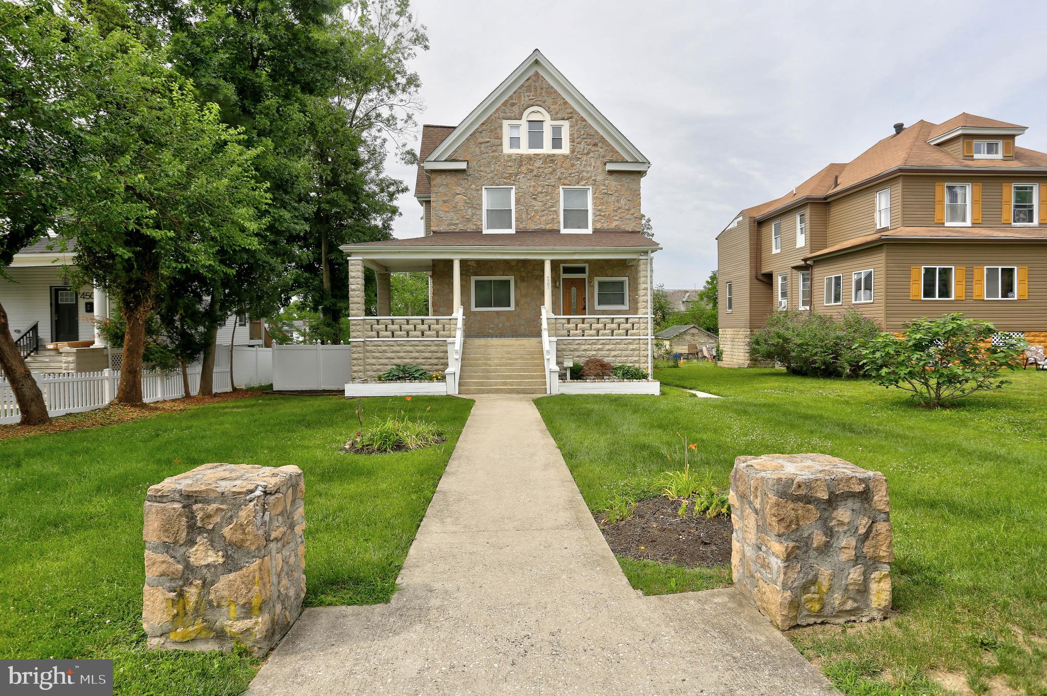 HOWARD PARK - Residential