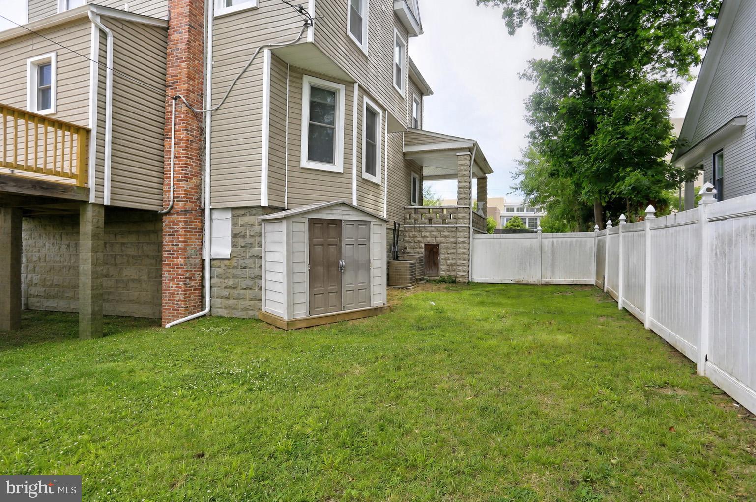 HOWARD PARK - Residential