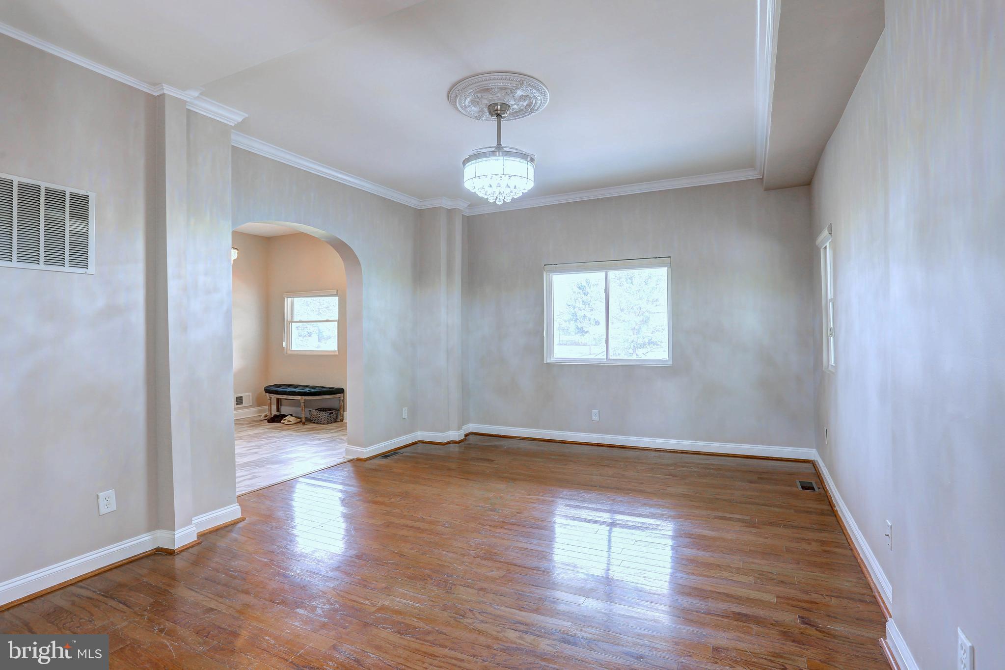 HOWARD PARK - Residential