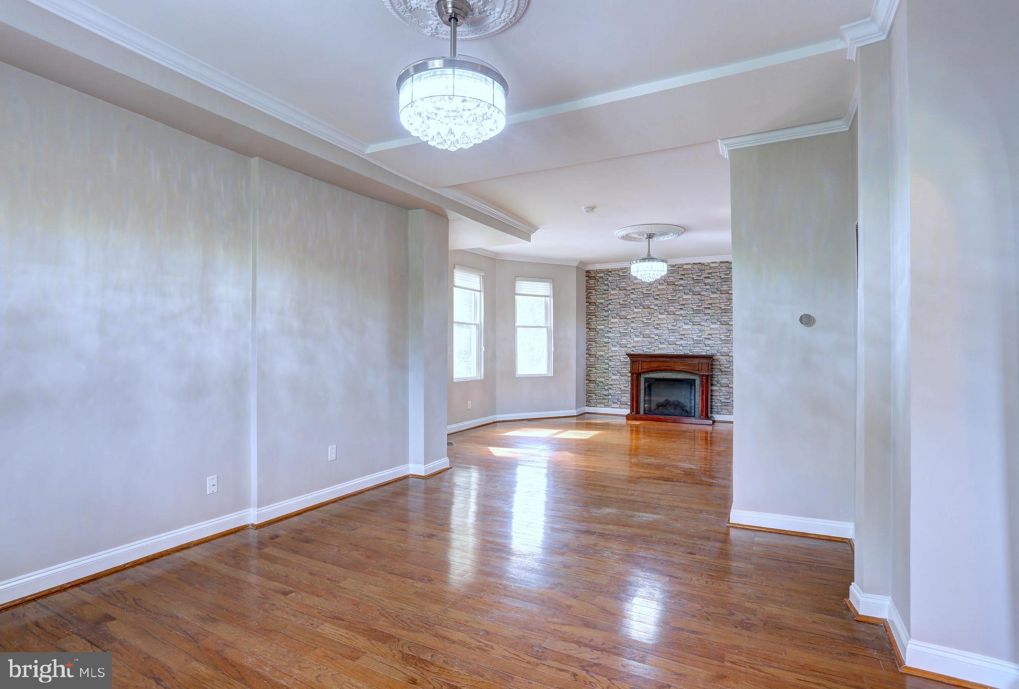 HOWARD PARK - Residential