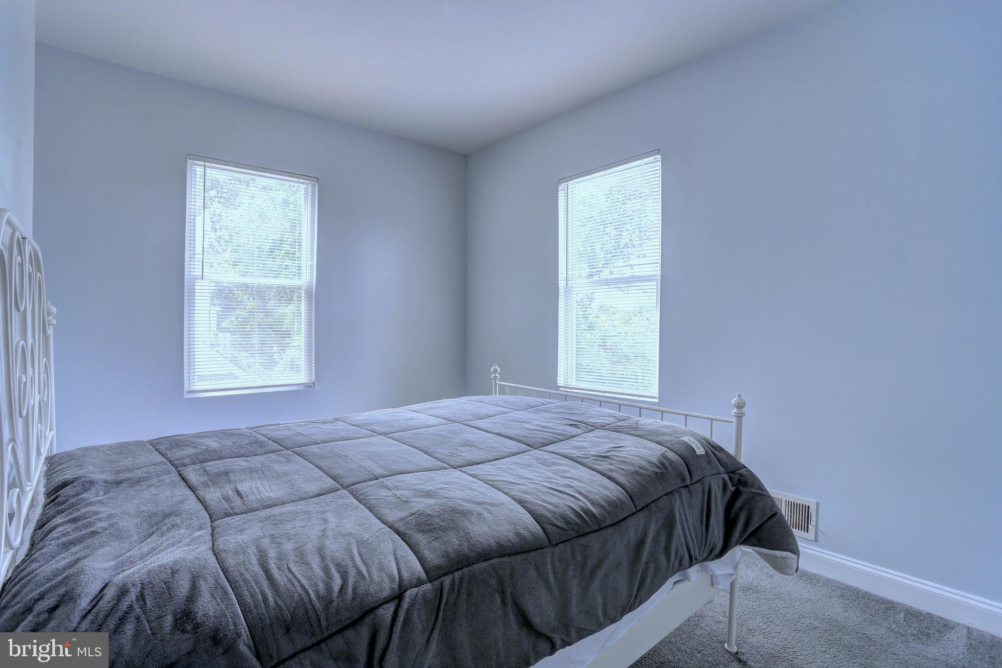 HOWARD PARK - Residential