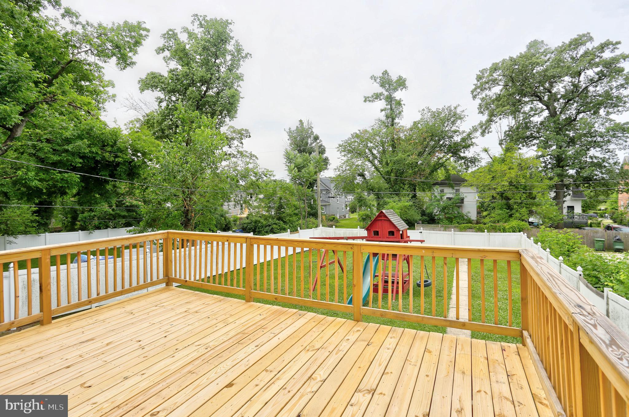 HOWARD PARK - Residential