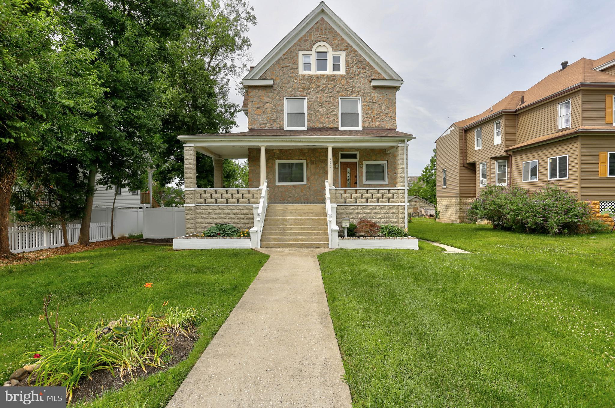 HOWARD PARK - Residential