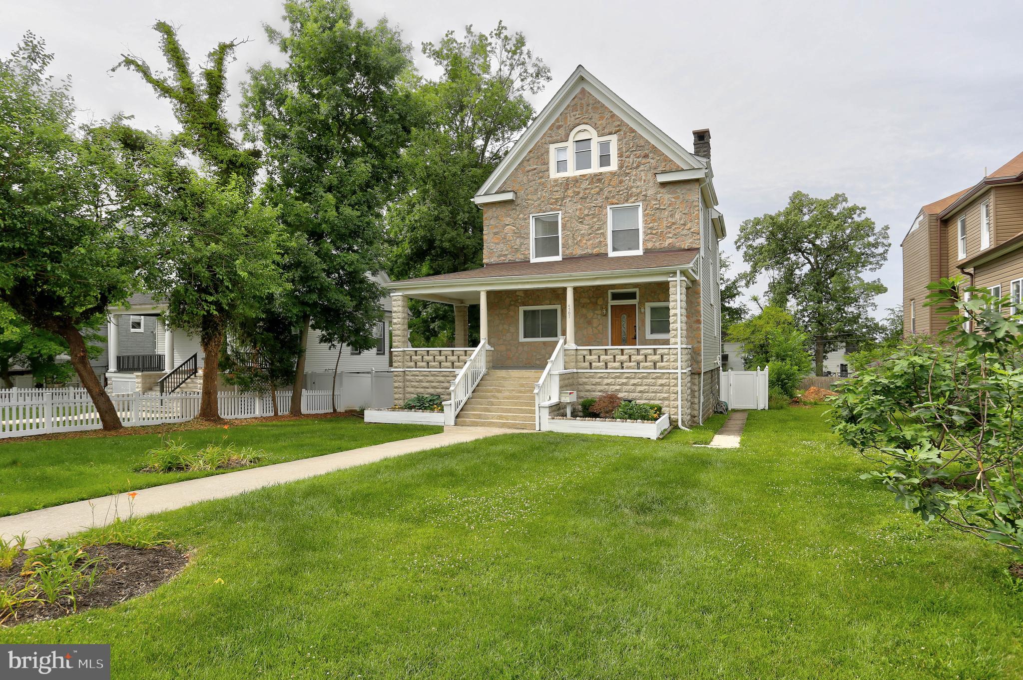 HOWARD PARK - Residential