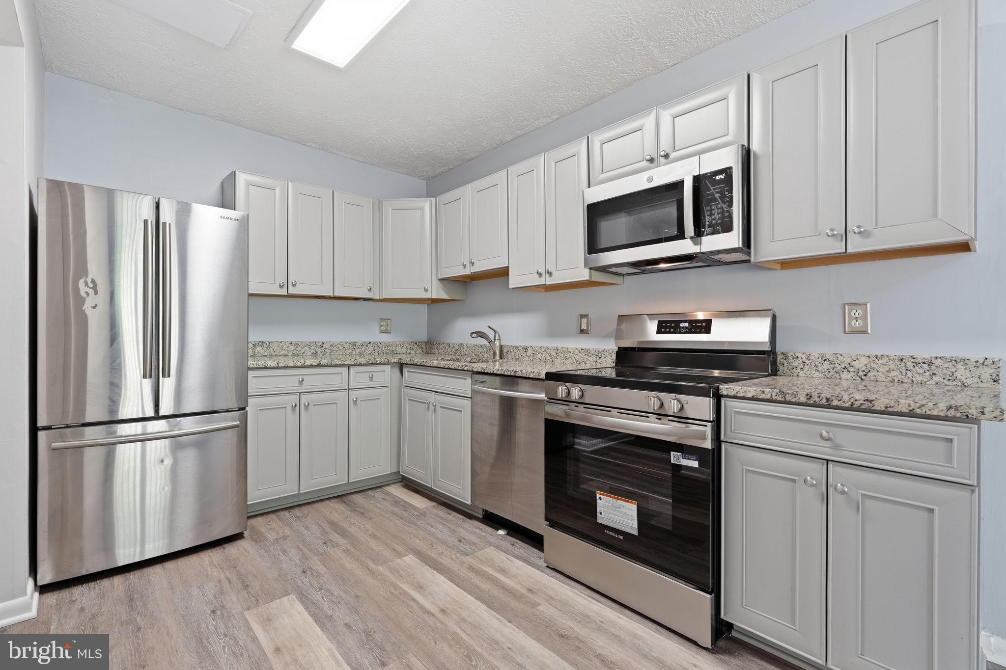 VILLAGE OF OAKLAND MILLS - Residential