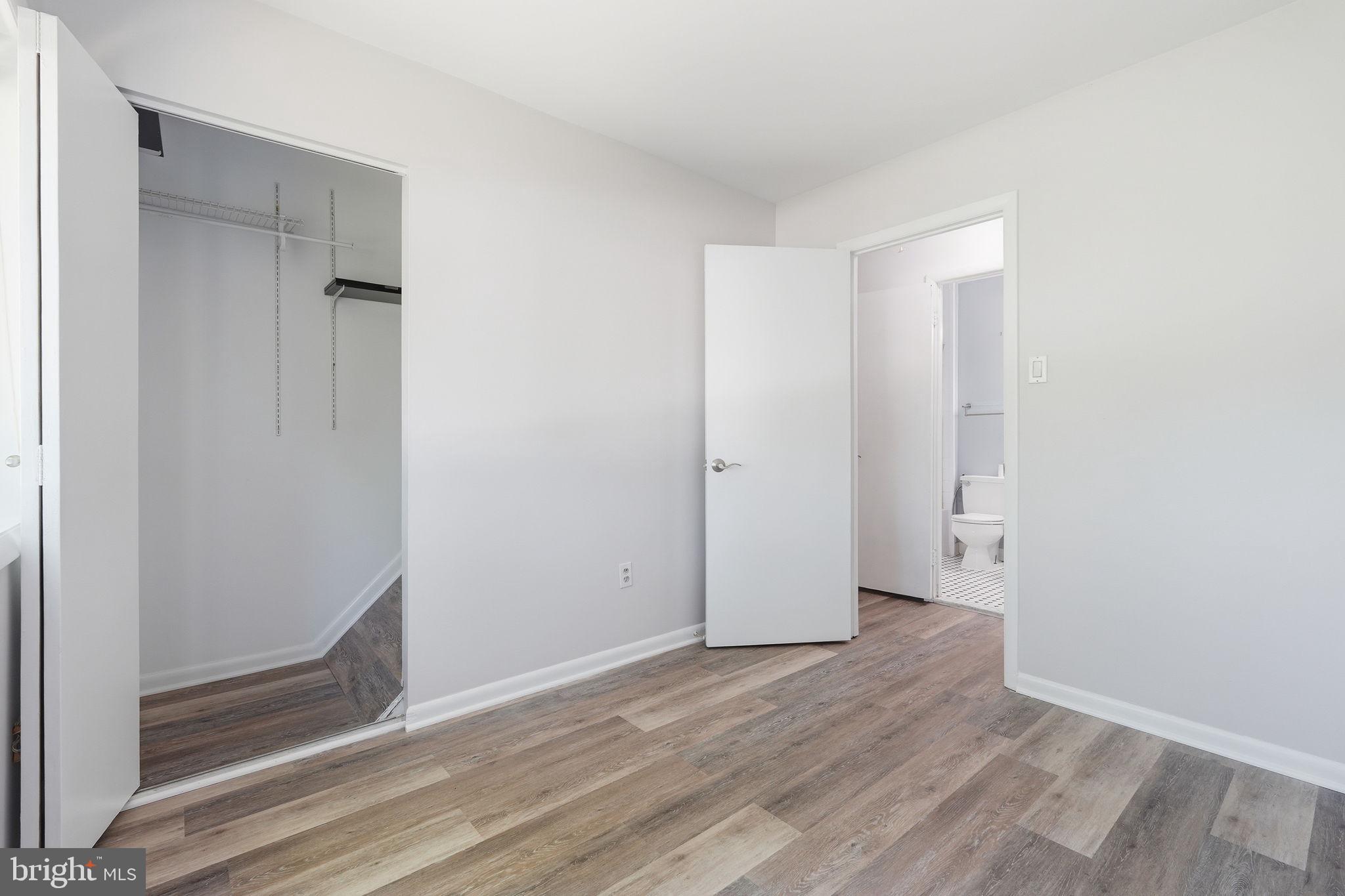 VILLAGE OF OAKLAND MILLS - Residential