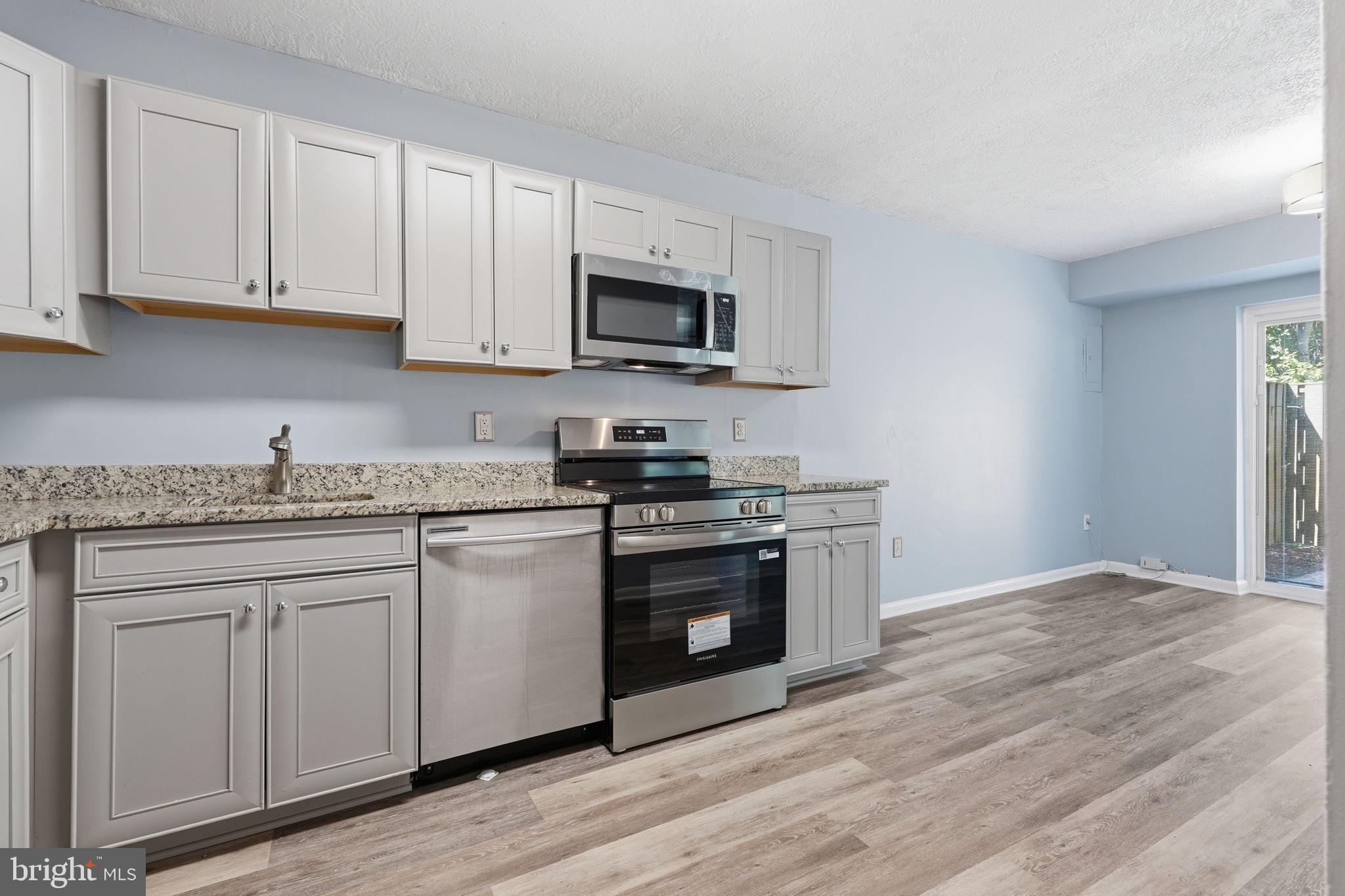 VILLAGE OF OAKLAND MILLS - Residential