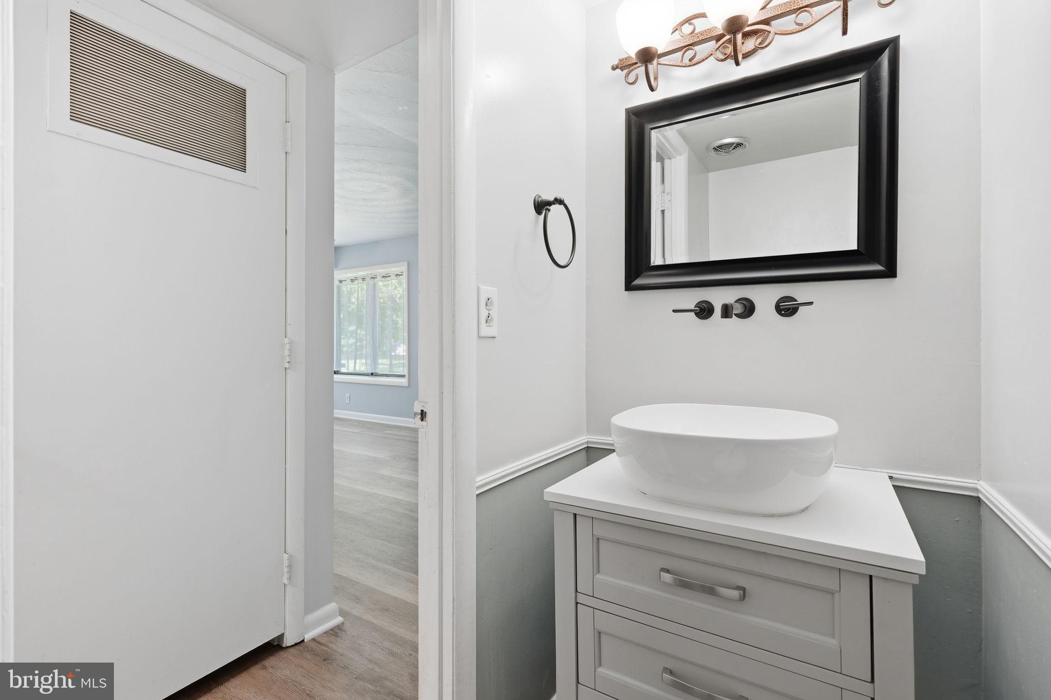 VILLAGE OF OAKLAND MILLS - Residential