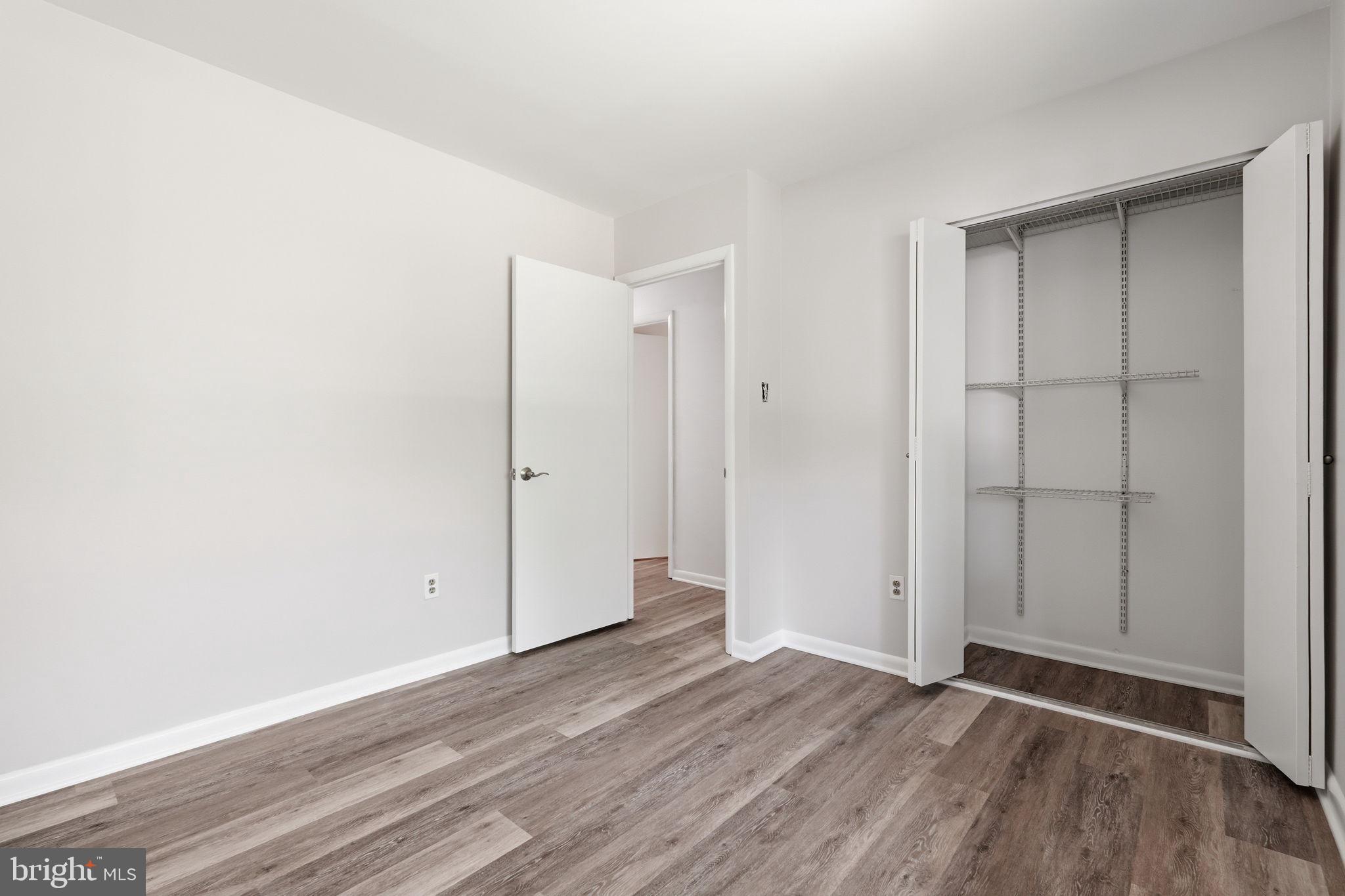 VILLAGE OF OAKLAND MILLS - Residential