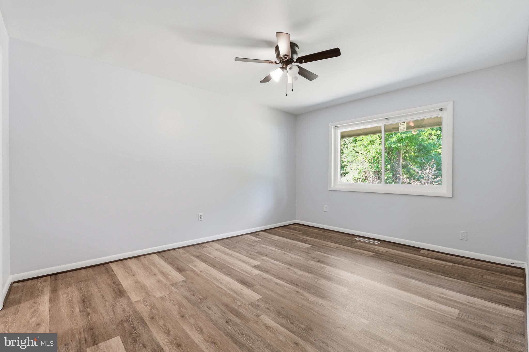 VILLAGE OF OAKLAND MILLS - Residential