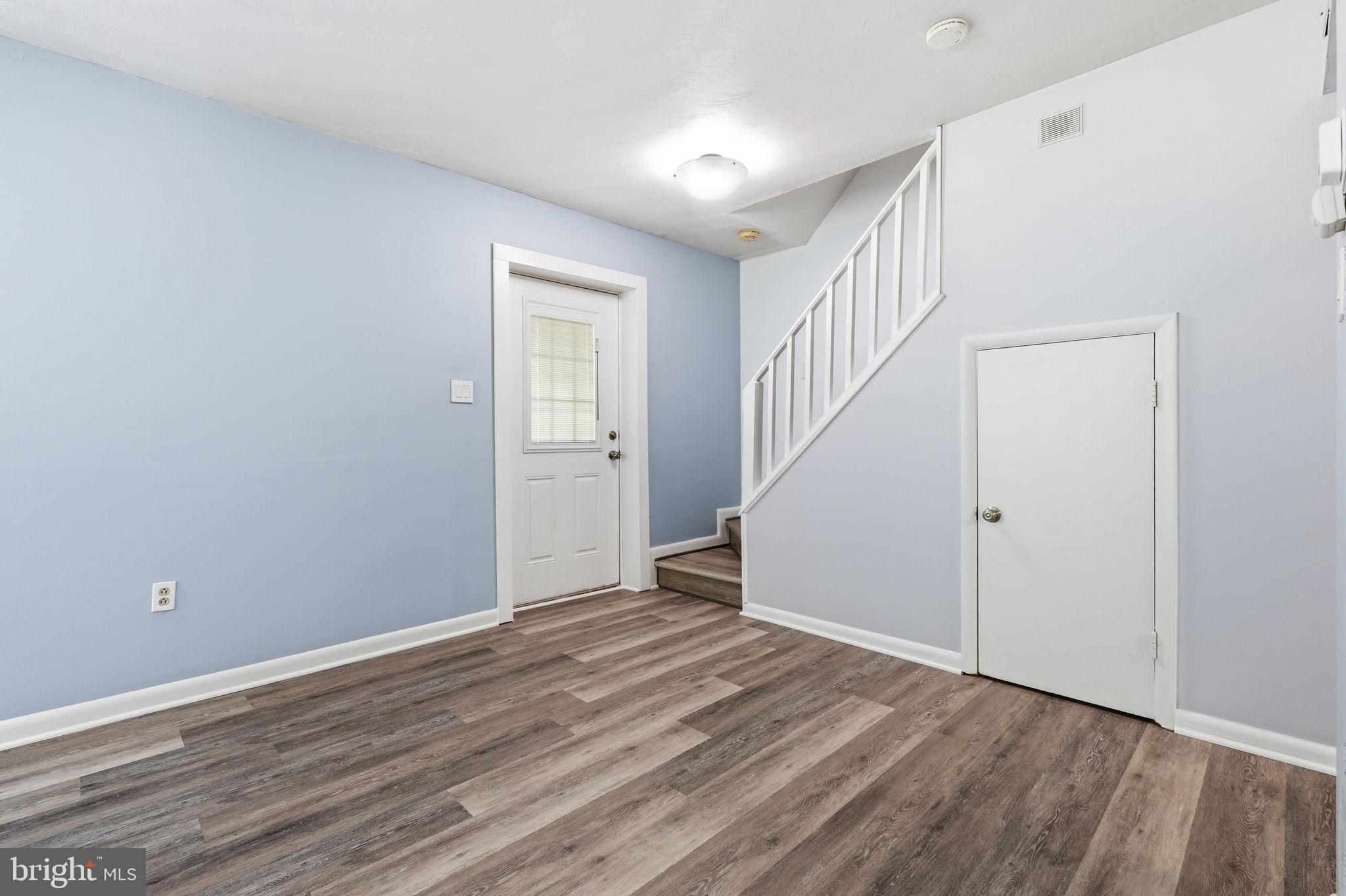 VILLAGE OF OAKLAND MILLS - Residential