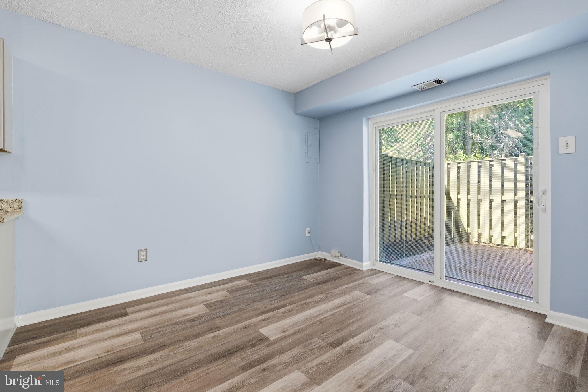 VILLAGE OF OAKLAND MILLS - Residential