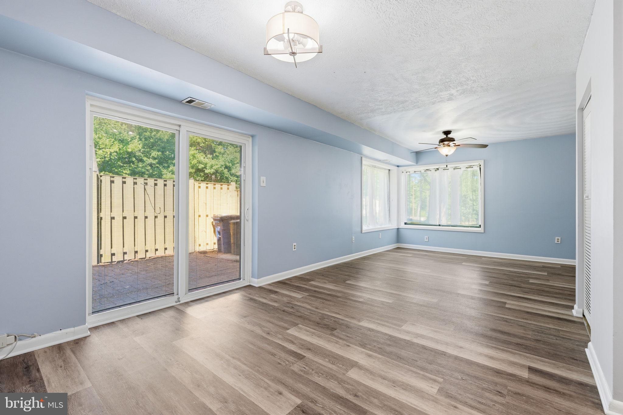 VILLAGE OF OAKLAND MILLS - Residential