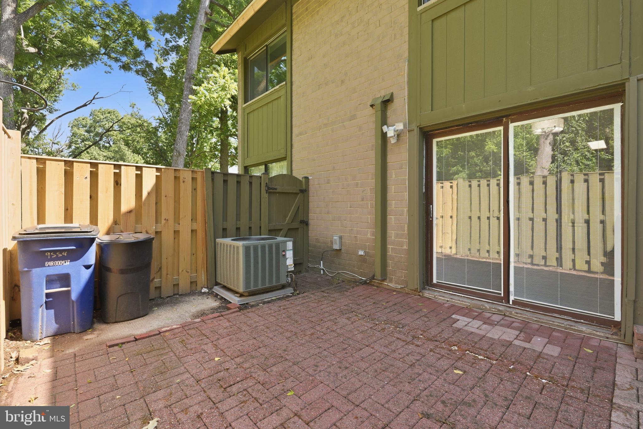 VILLAGE OF OAKLAND MILLS - Residential