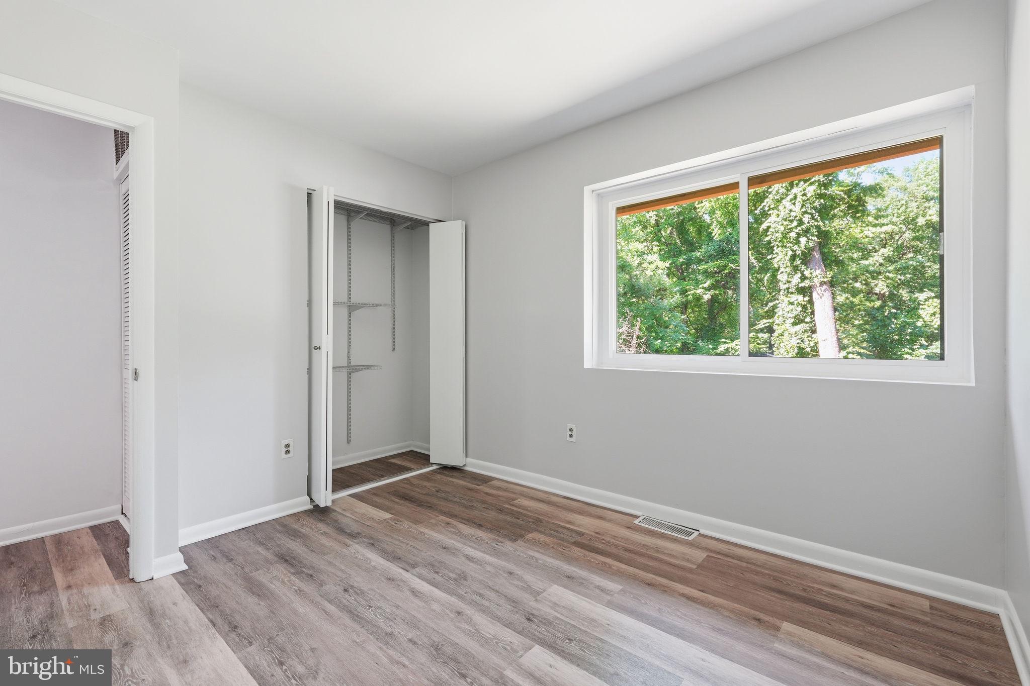 VILLAGE OF OAKLAND MILLS - Residential