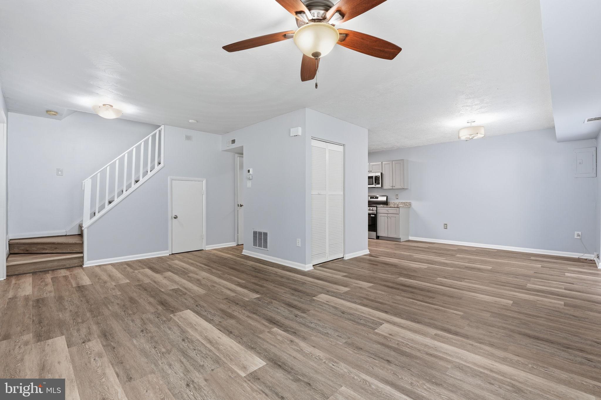 VILLAGE OF OAKLAND MILLS - Residential