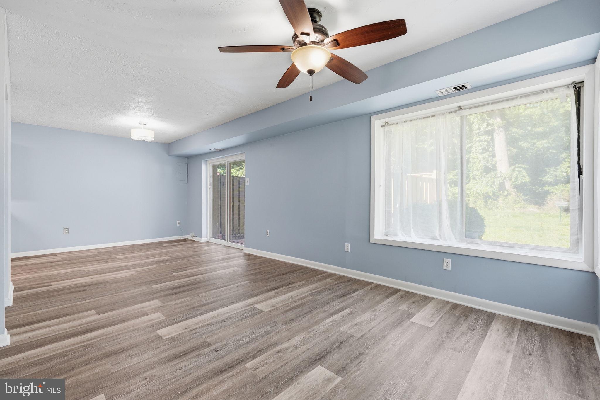 VILLAGE OF OAKLAND MILLS - Residential