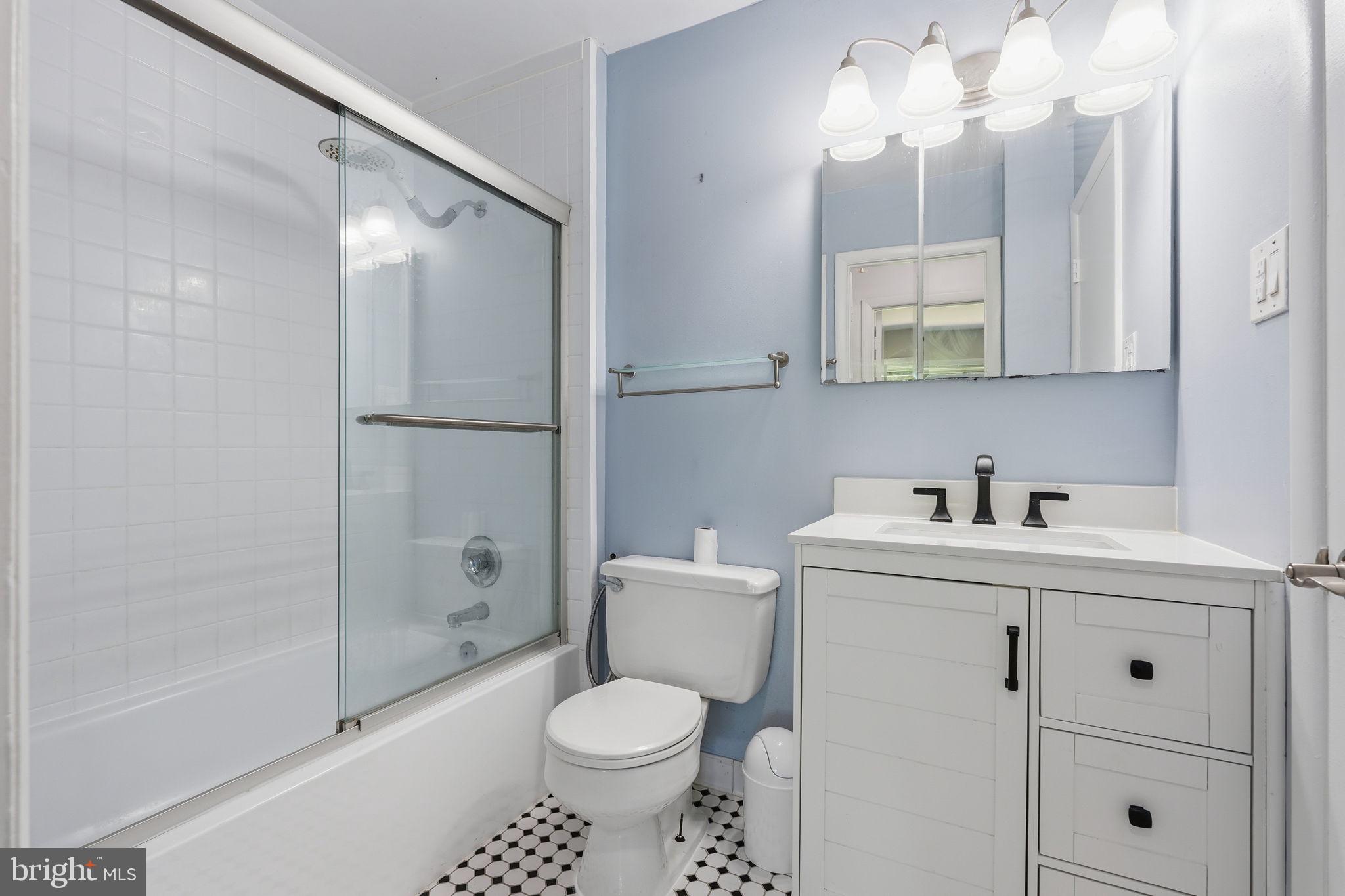 VILLAGE OF OAKLAND MILLS - Residential