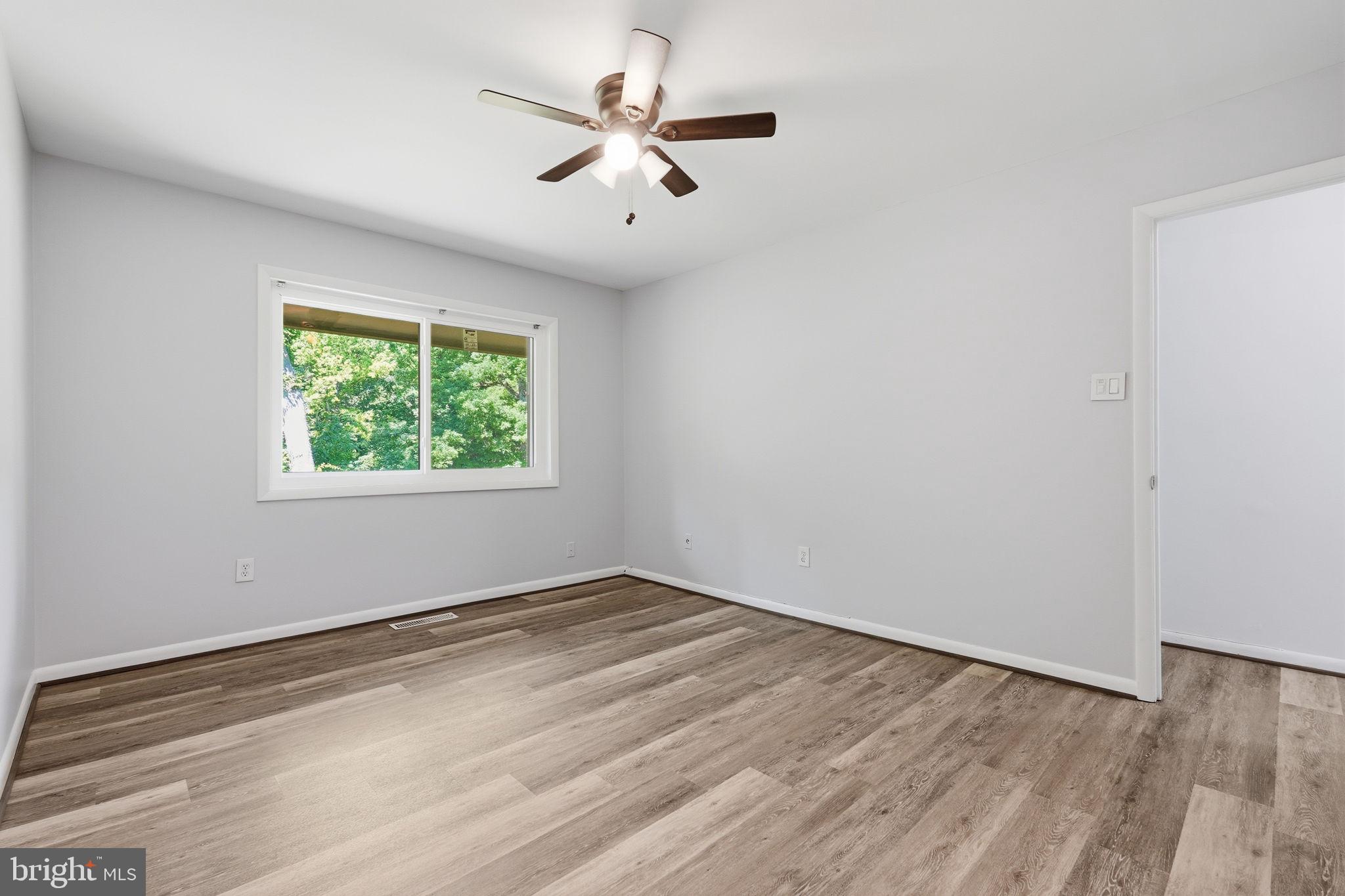 VILLAGE OF OAKLAND MILLS - Residential