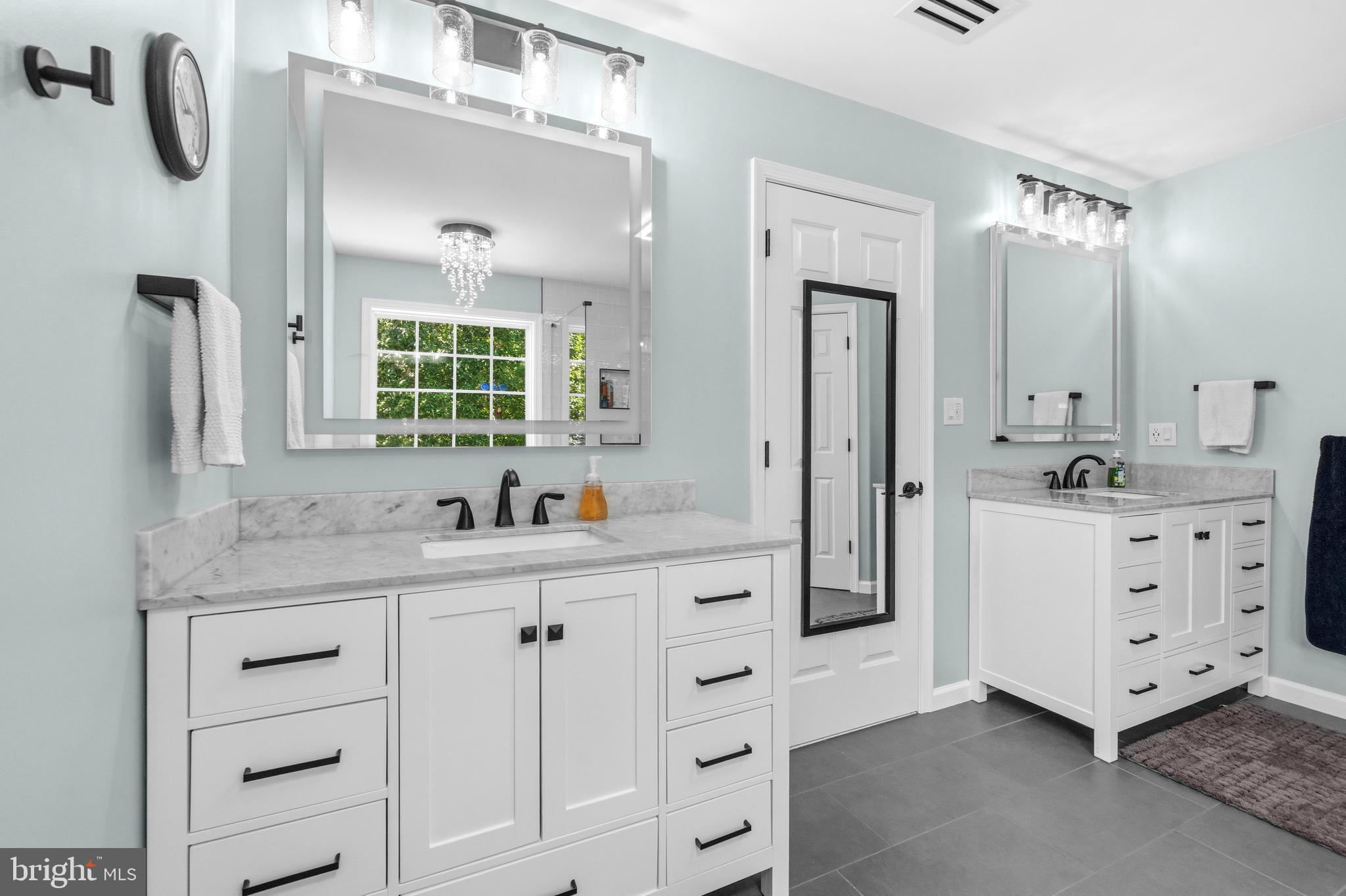 POPLAR HILLS - Residential