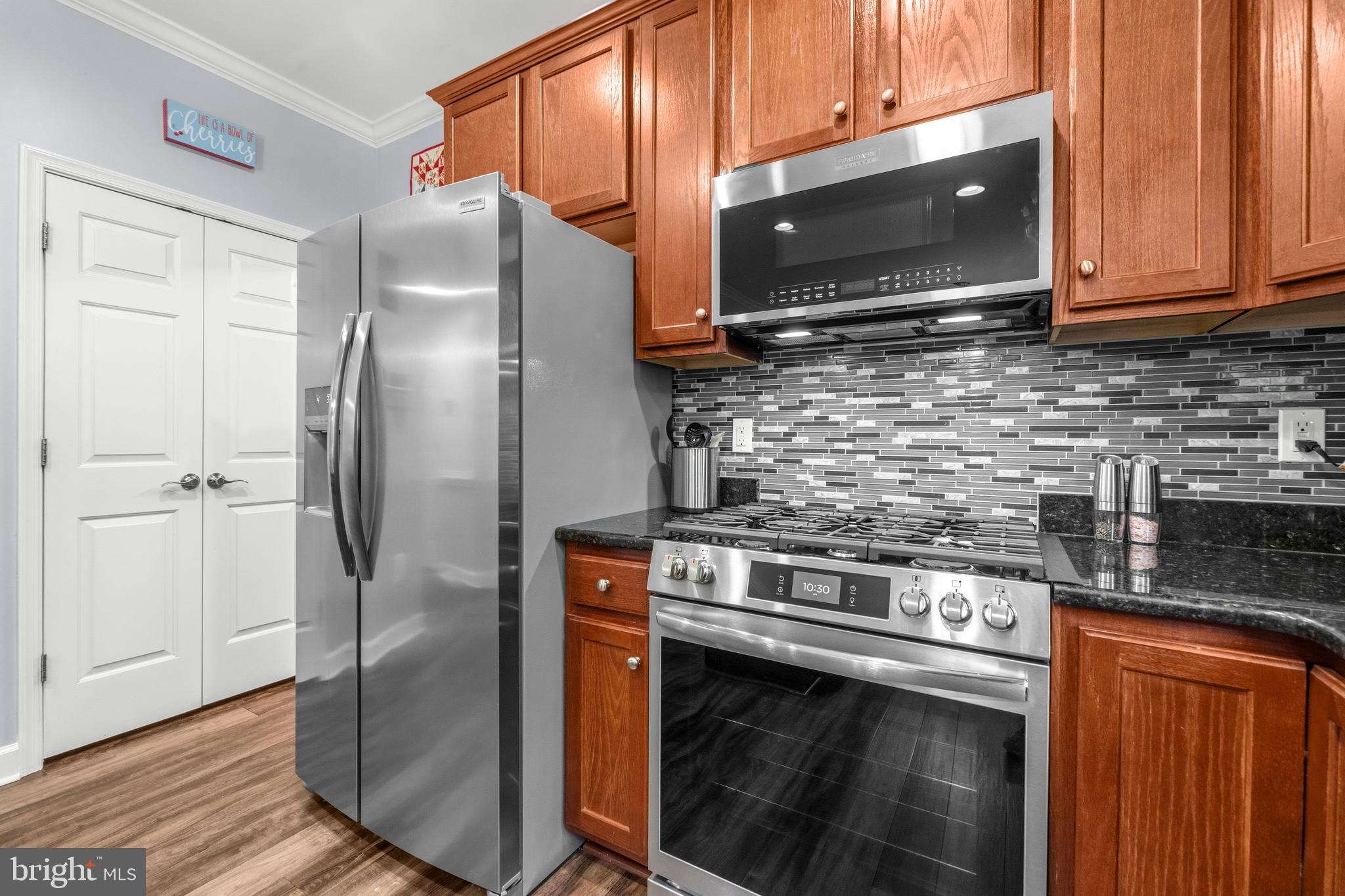 POPLAR HILLS - Residential