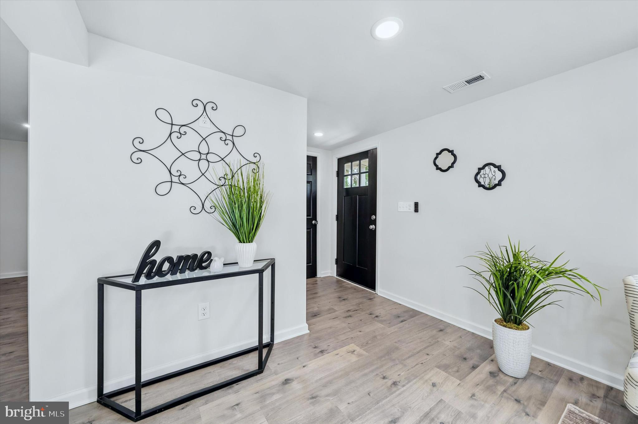 HACKS POINT - Residential